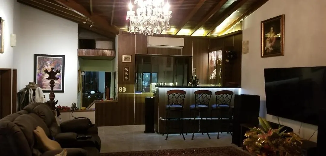 Elegante Y Hermosa Habitacion En Laureles Medellin 0*,  Colombia